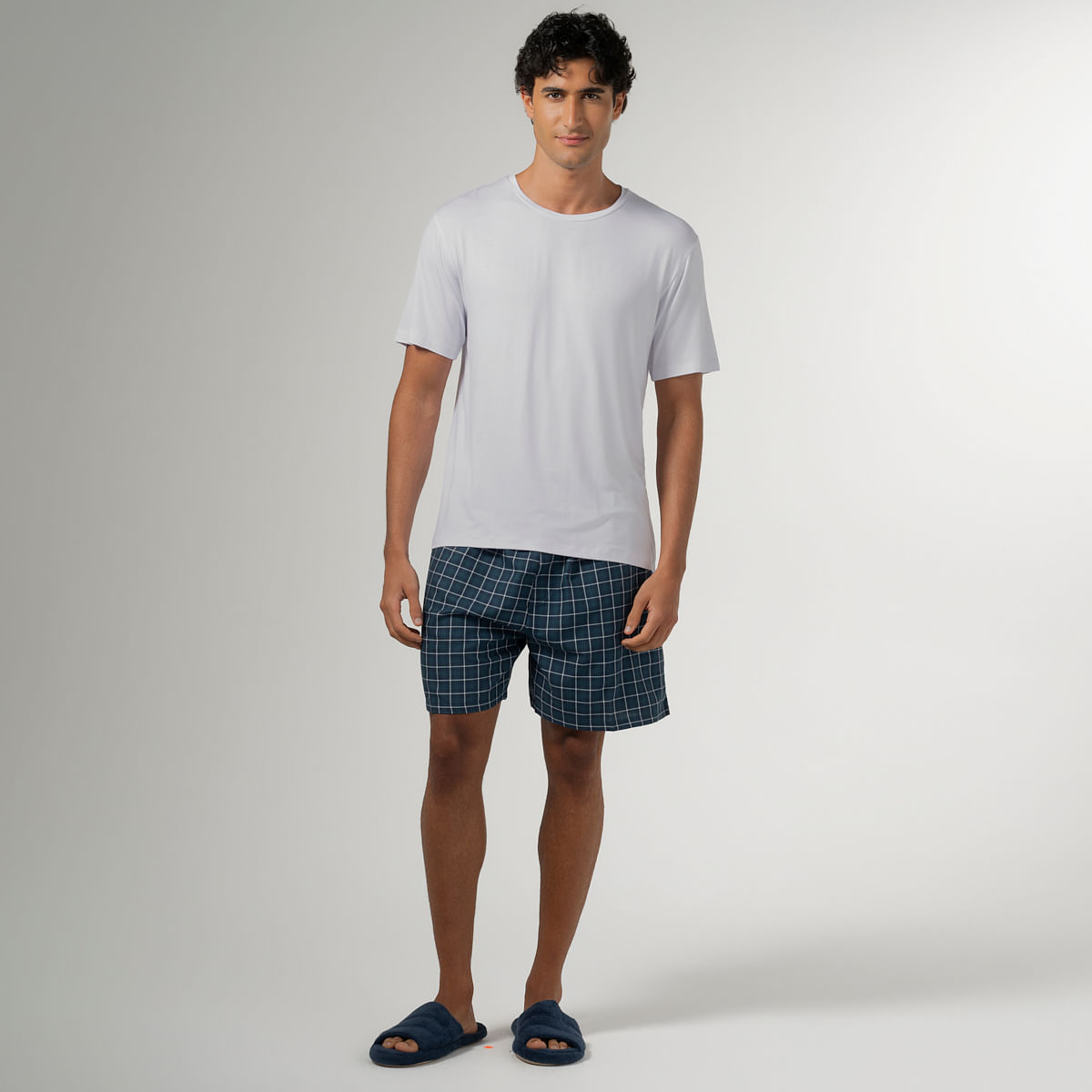 06 05 0004 Pijama Edgar Xadrez Branco 001